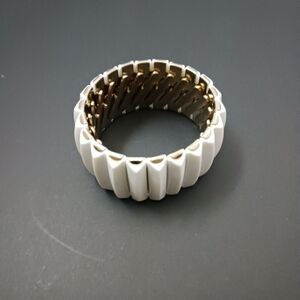 Signed Vintage Monet Braclet,white, Gold Tone.